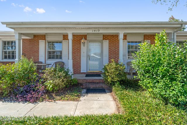 1419 Davis Street, Jacksonville, NC 28540