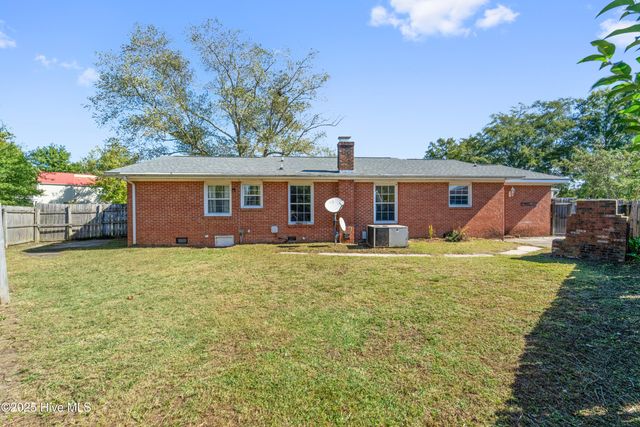 1419 Davis Street, Jacksonville, NC 28540