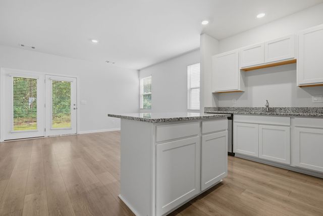 129 Cecil Rd, Lebanon, TN 37087