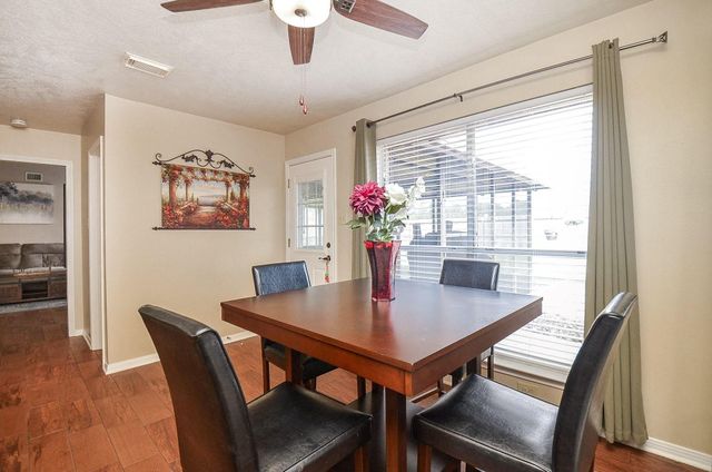 15911 Surrey Woods Drive, Friendswood, TX 77546