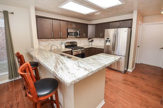 15911 Surrey Woods Drive, Friendswood, TX 77546