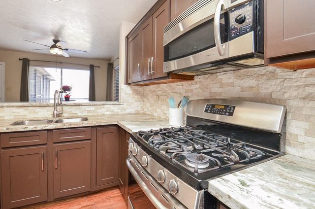 15911 Surrey Woods Drive, Friendswood, TX 77546