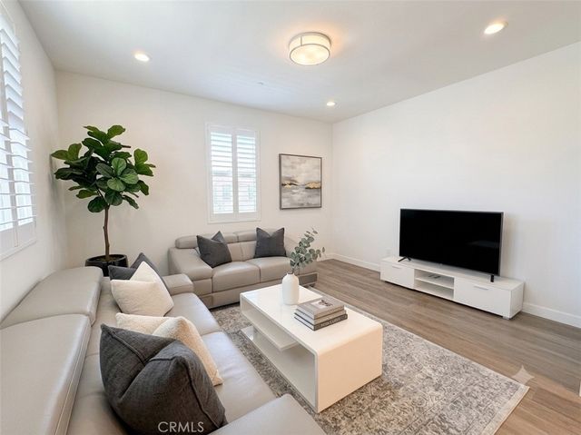 4722 S Cobblestone, Ontario, CA 91762