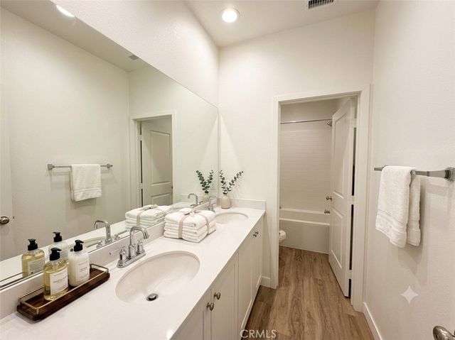 4722 S Cobblestone, Ontario, CA 91762