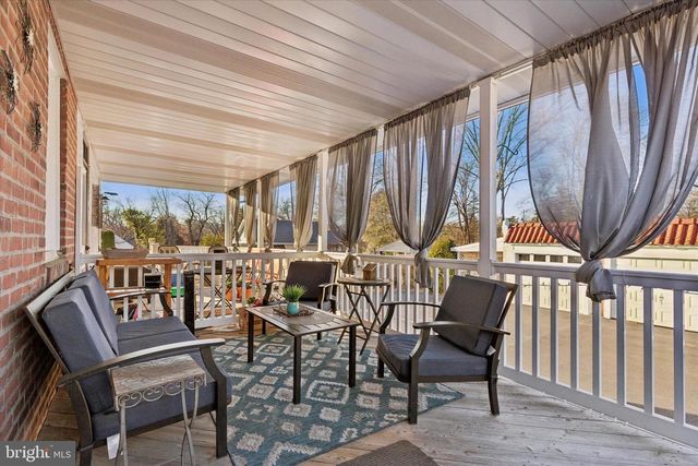 6329 E VALLEY GREEN RD, Flourtown, PA 19031