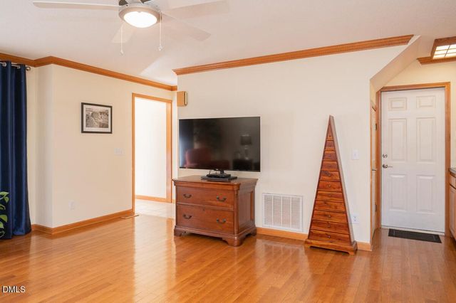 612 Wildwood Lane, Graham, NC 27253