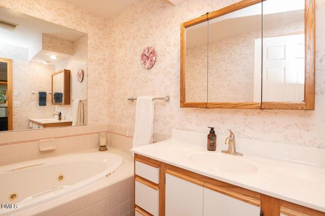 612 Wildwood Lane, Graham, NC 27253