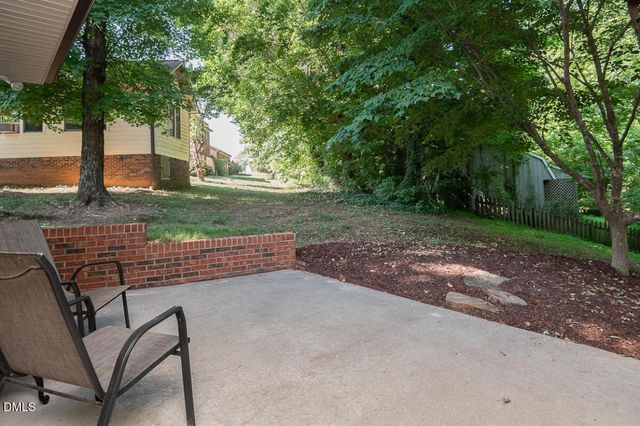 612 Wildwood Lane, Graham, NC 27253