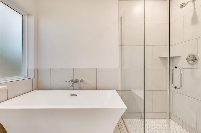 125 Comet Pointe DR, Georgetown, TX 78628