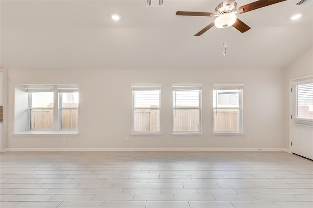 125 Comet Pointe DR, Georgetown, TX 78628