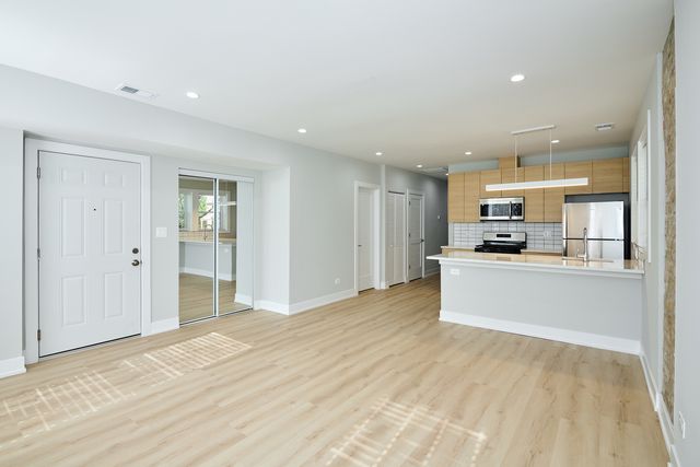 2127 S Marshall Boulevard 1, Chicago, IL 60623