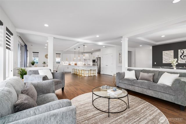 15013 126th Avenue NE, Woodinville, WA 98072