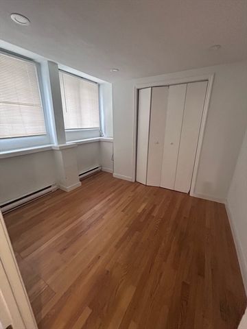 506 E Broadway 19G, Boston, MA 02127