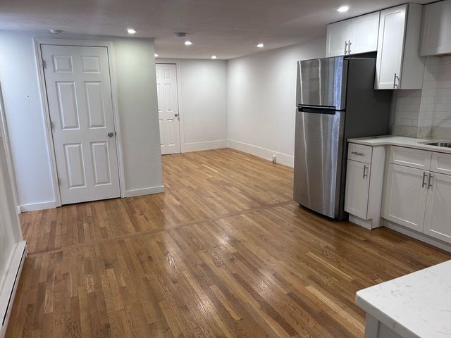 506 E Broadway 19G, Boston, MA 02127