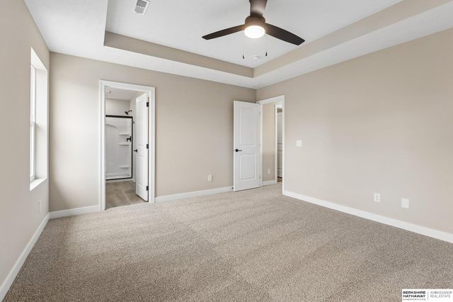 7713 N 116th Avenue, Omaha, NE 68142