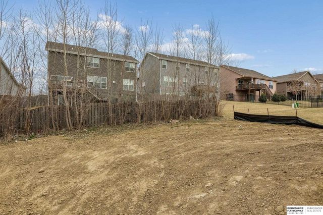 7713 N 116th Avenue, Omaha, NE 68142