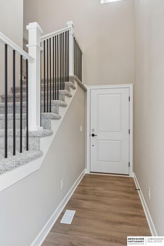 7713 N 116th Avenue, Omaha, NE 68142