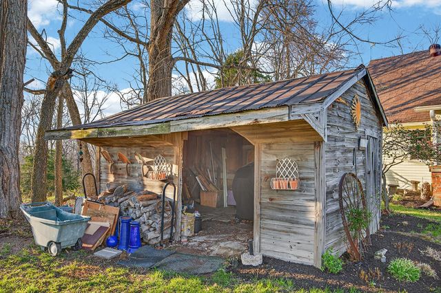 1173 Burgin Road, Lawrenceburg, KY 40342