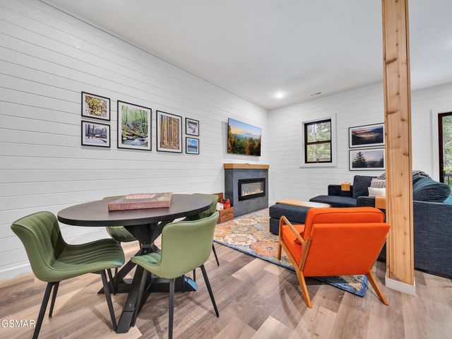 1366 Lake Haven Way, Sevierville, TN 37876