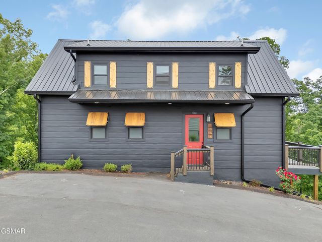 1366 Lake Haven Way, Sevierville, TN 37876