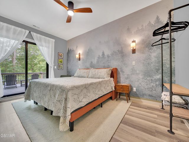 1366 Lake Haven Way, Sevierville, TN 37876