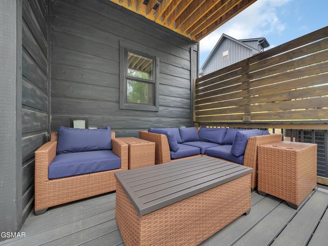 1366 Lake Haven Way, Sevierville, TN 37876