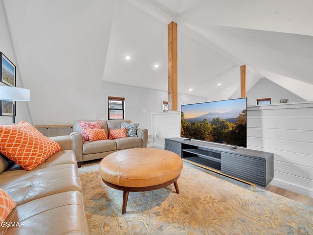 1366 Lake Haven Way, Sevierville, TN 37876