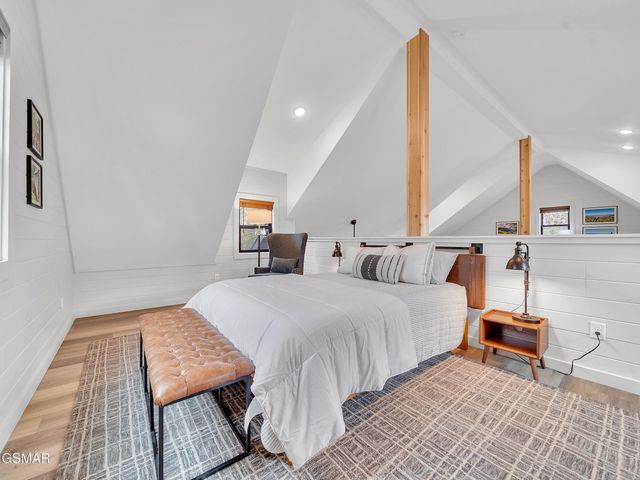 1366 Lake Haven Way, Sevierville, TN 37876