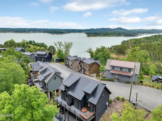 1366 Lake Haven Way, Sevierville, TN 37876