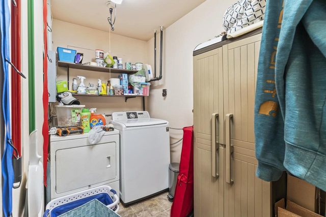 223 JANE COURT, Neenah, WI 54956