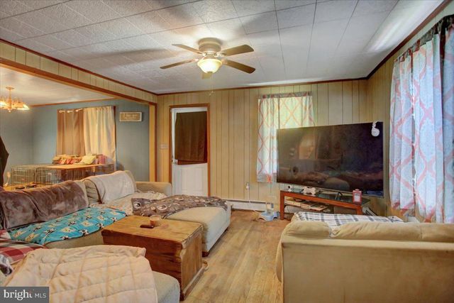 7304 FORT MCCORD ROAD, Chambersburg, PA 17202