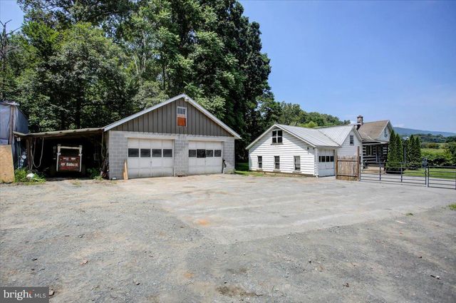 7304 FORT MCCORD ROAD, Chambersburg, PA 17202