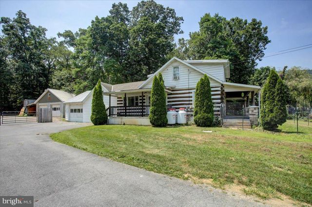 7304 FORT MCCORD ROAD, Chambersburg, PA 17202