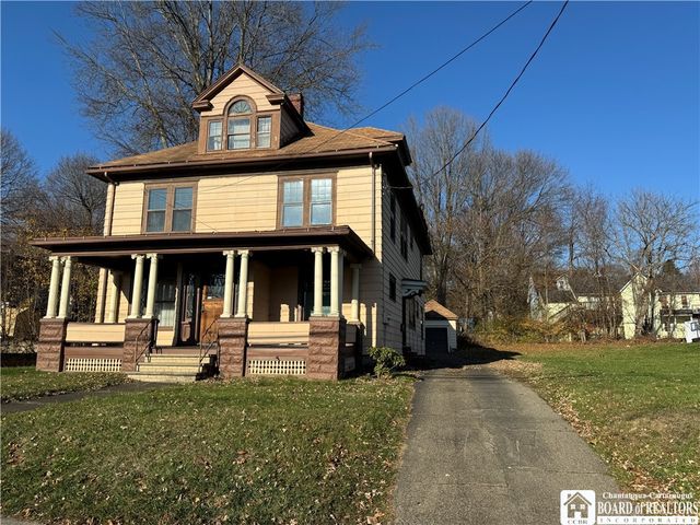 835 East 2nd Street, Jamestown, NY 14701