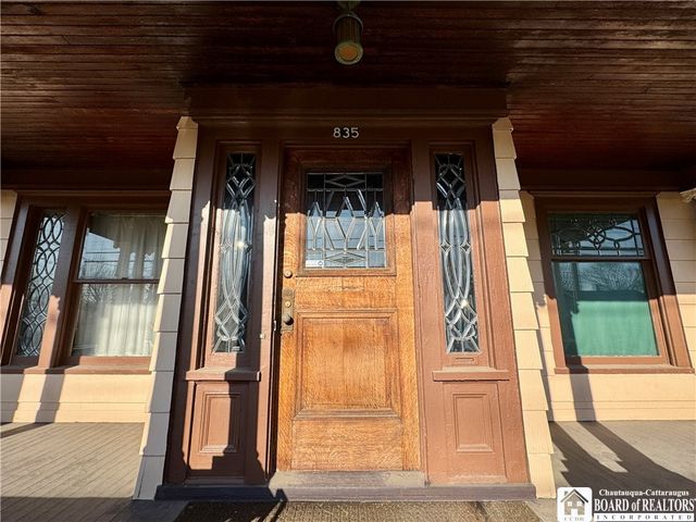 835 East 2nd Street, Jamestown, NY 14701