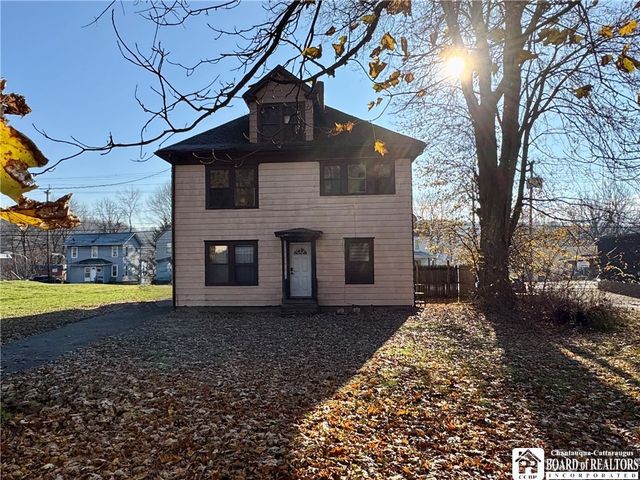 835 East 2nd Street, Jamestown, NY 14701