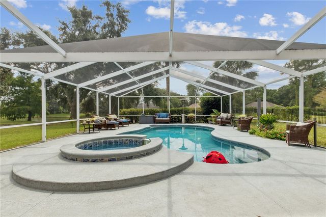 800 Silverleaf Walk, St Marys, GA 31558