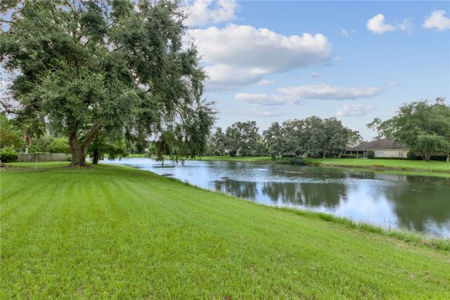 800 Silverleaf Walk, St Marys, GA 31558