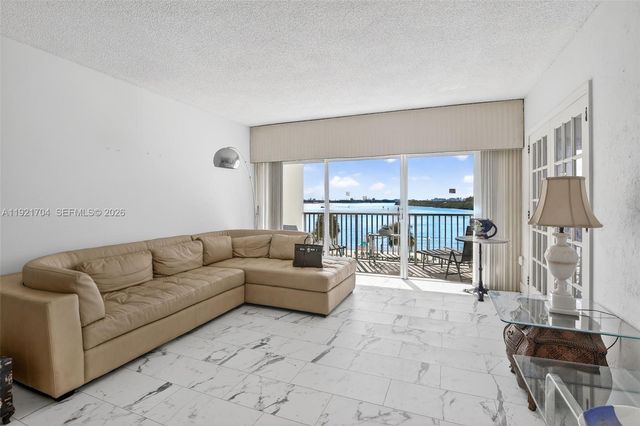300 Bayview Drive 308, Sunny Isles Beach, FL 33160