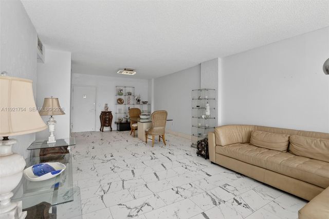 300 Bayview Drive 308, Sunny Isles Beach, FL 33160