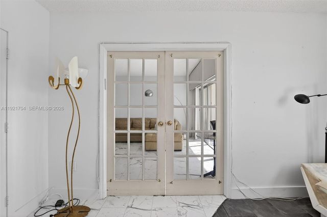 300 Bayview Drive 308, Sunny Isles Beach, FL 33160