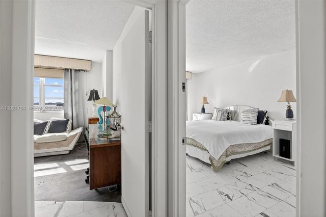 300 Bayview Drive 308, Sunny Isles Beach, FL 33160