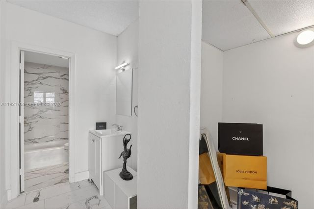 300 Bayview Drive 308, Sunny Isles Beach, FL 33160