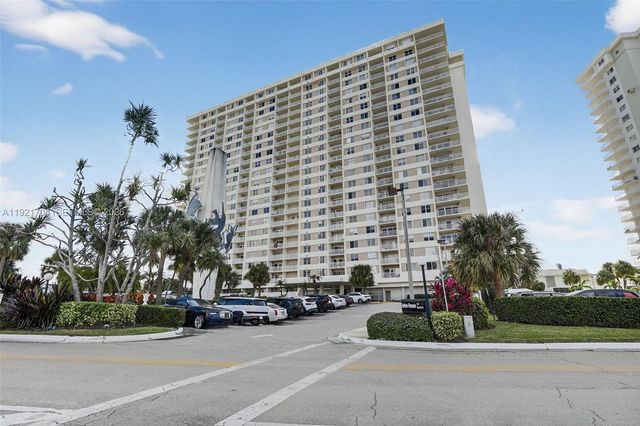 300 Bayview Drive 308, Sunny Isles Beach, FL 33160
