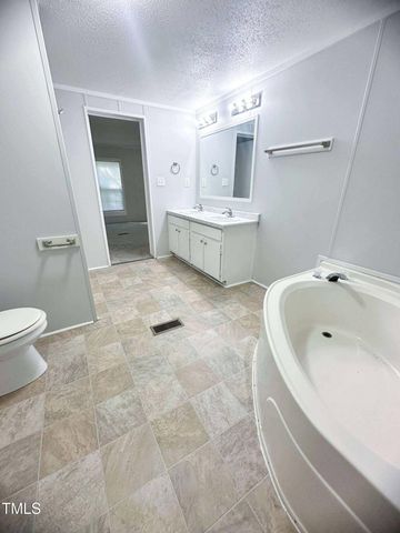 122 Casei Lane, Henderson, NC 27537