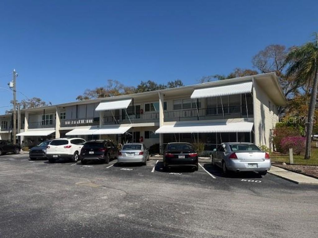 4143 57TH STREET N 600, Kenneth City, FL 33709