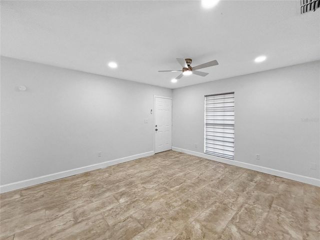 37502 OAKVIEW CIRCLE, Dade City, FL 33523