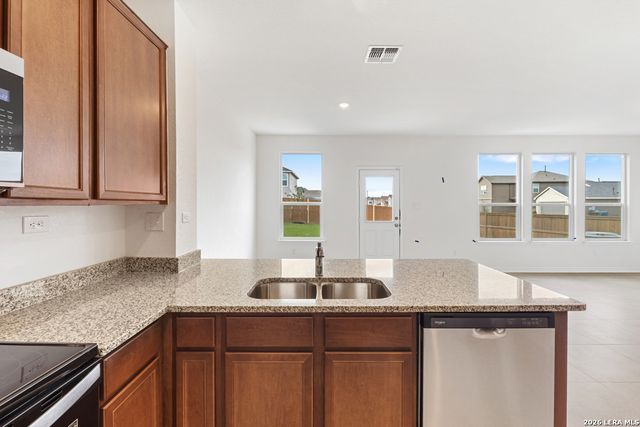 5006 KAYAK COVE, Elmendorf, TX 78112