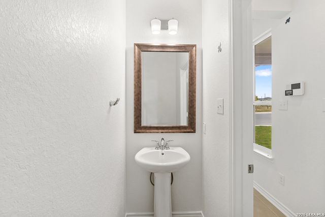 5006 KAYAK COVE, Elmendorf, TX 78112