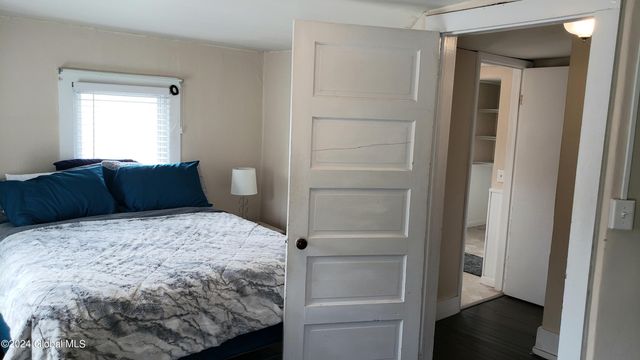 11 Saratoga Avenue, Broadalbin, NY 12025